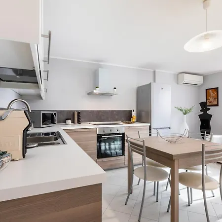 Apartment Palazzo Reale Cozy And Bright *