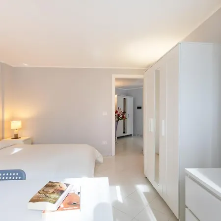 Apartment Palazzo Reale Cozy And Bright Palermo